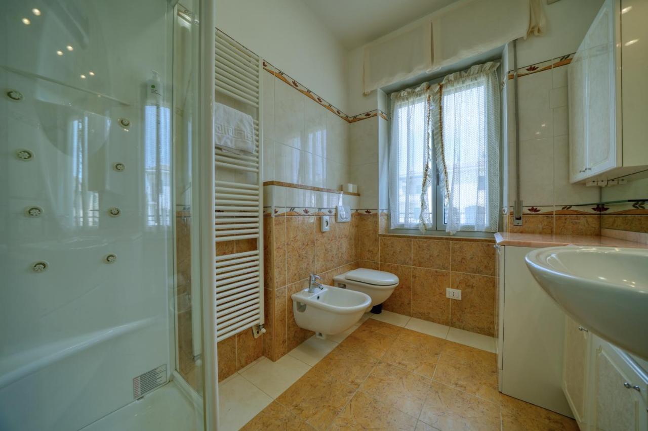 Appartamenti Da Mirella Lazise Exterior photo
